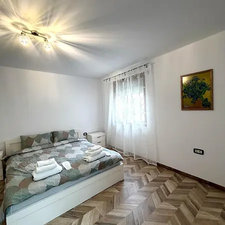 Апартаменты Draganovi 8a *