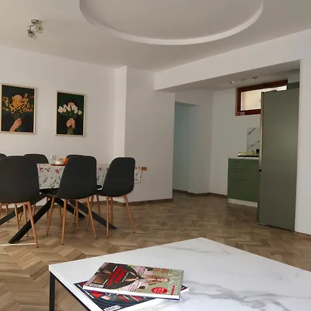 Draganovi 8a Kazanlŭk