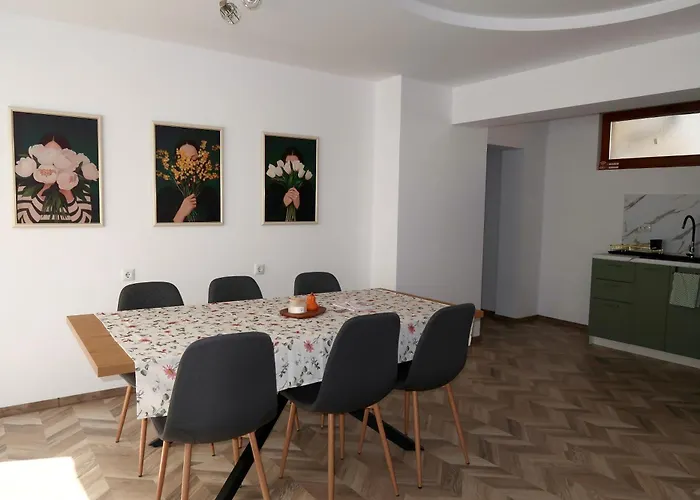 Draganovi 8a * Kazanlŭk