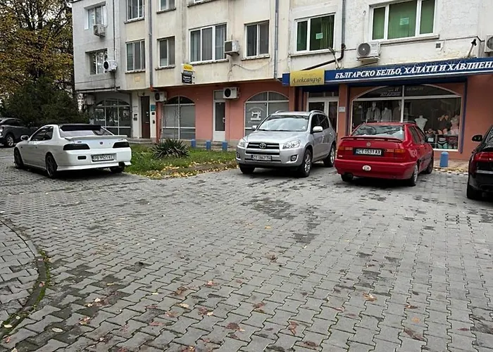 Lejlighed Draganovi 8a Kazanlŭk